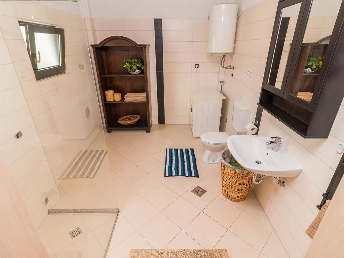 Holiday home Apartment With Private Pool In Pula Croatia