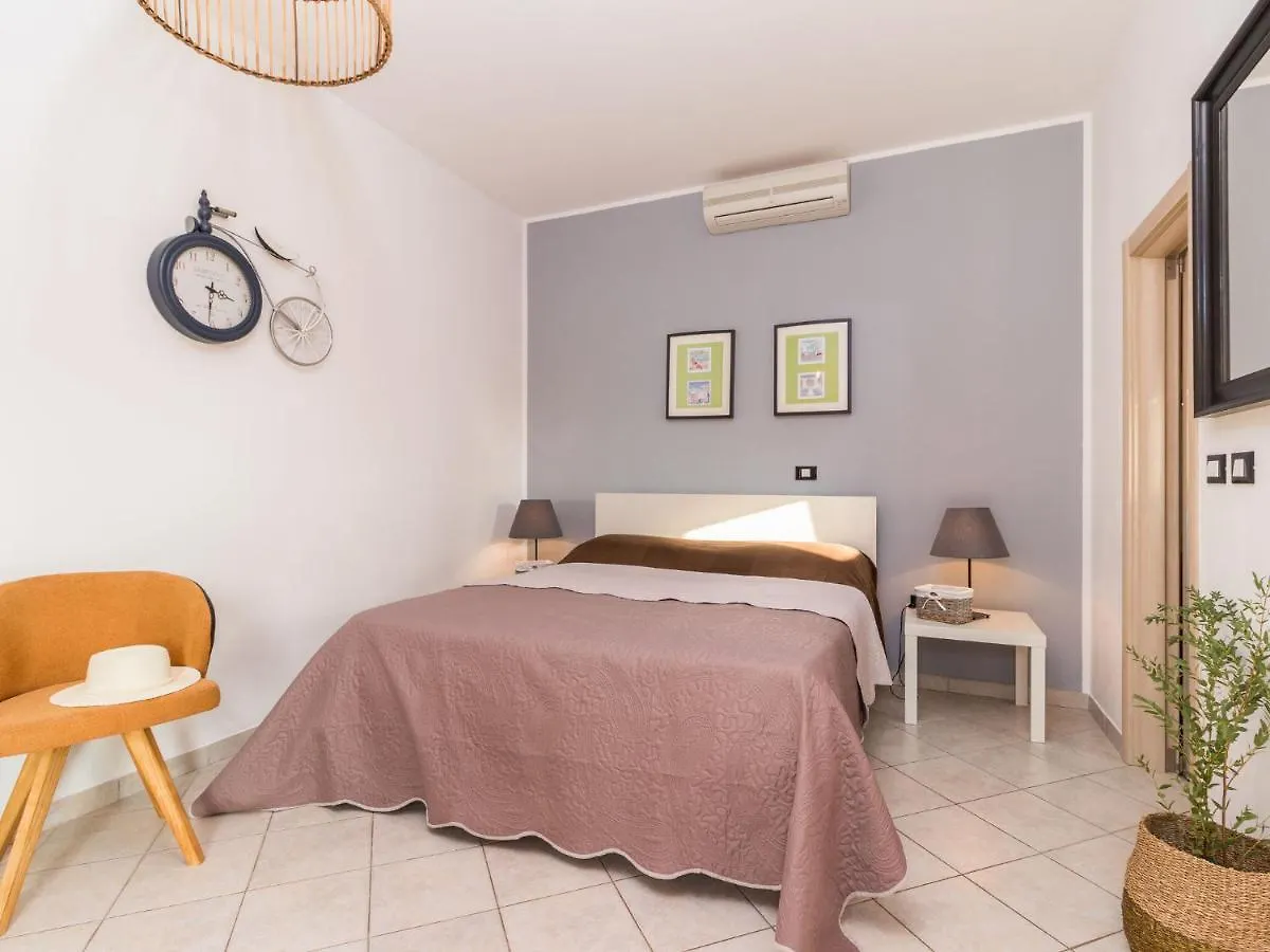Apartment With Private Pool In Pula 0*,  Croatia