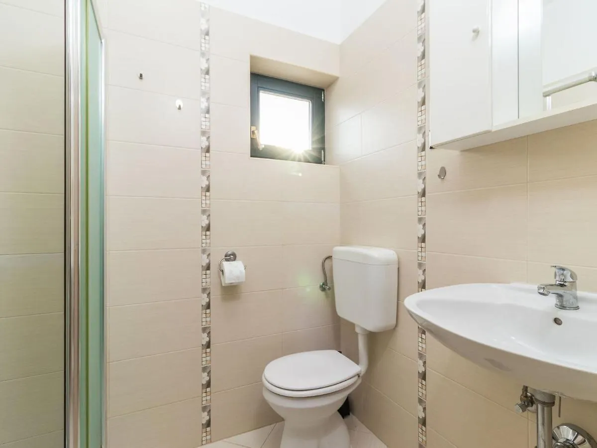 Apartment With Private Pool In Pula 0*,  Croatia